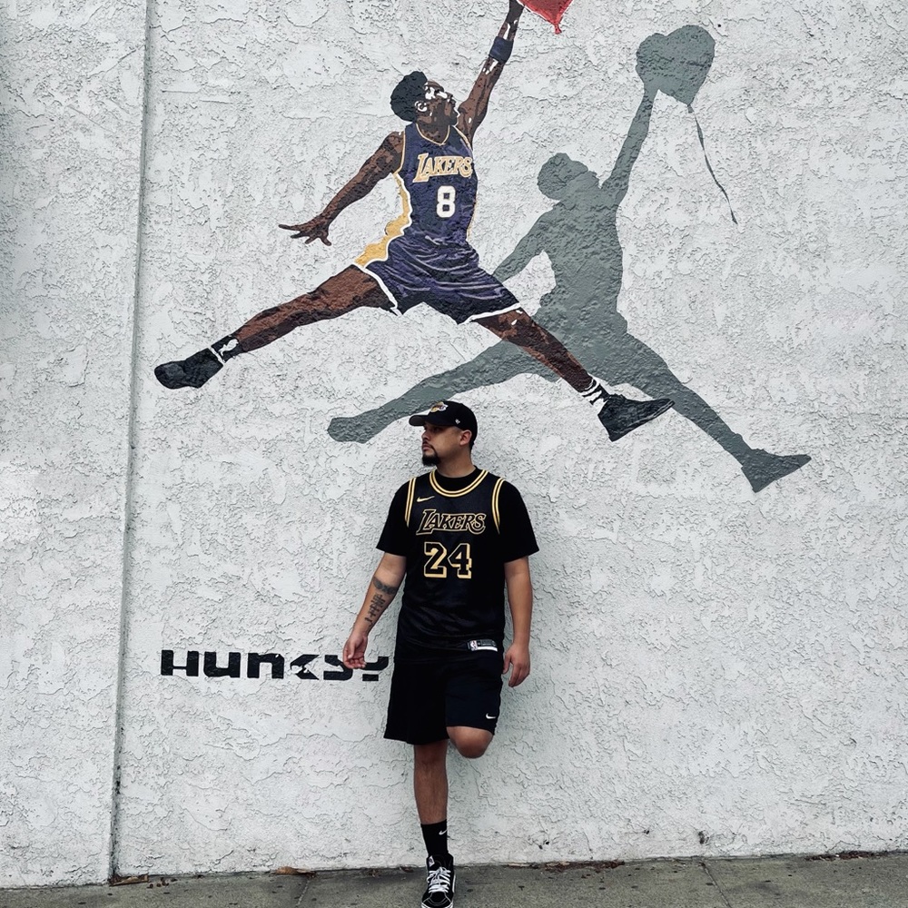 Meet your Posher, Victor